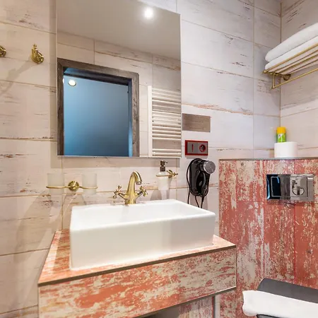 Padre Boutique 4* Ostrava