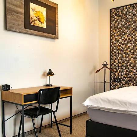 Padre Boutique מלון 3*